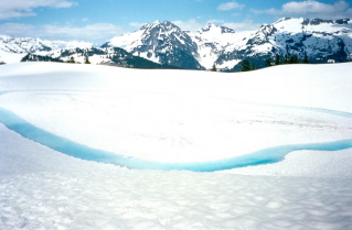 Still frozen Elfin Lakes 2000-06.